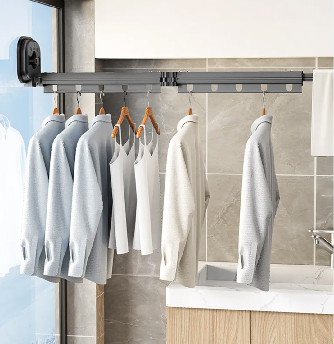 Retractable Aluminum Suction Cup Clothes Hanger